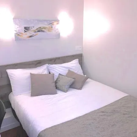 Hotel Vendome 2*