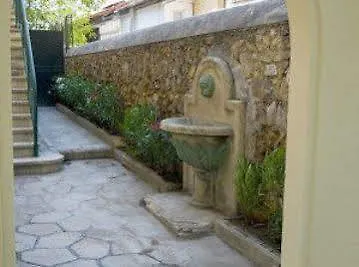 Vendome فندق